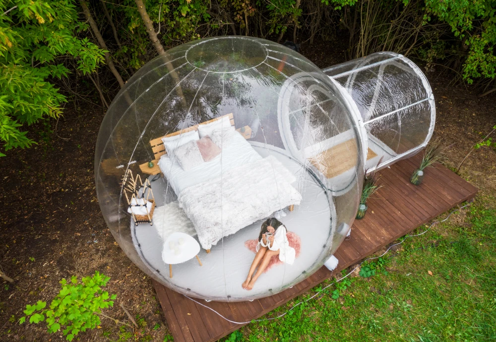 small bubble tent